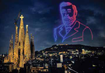 La Sagrada Familia illuminée lors des célébrations du centenaire.