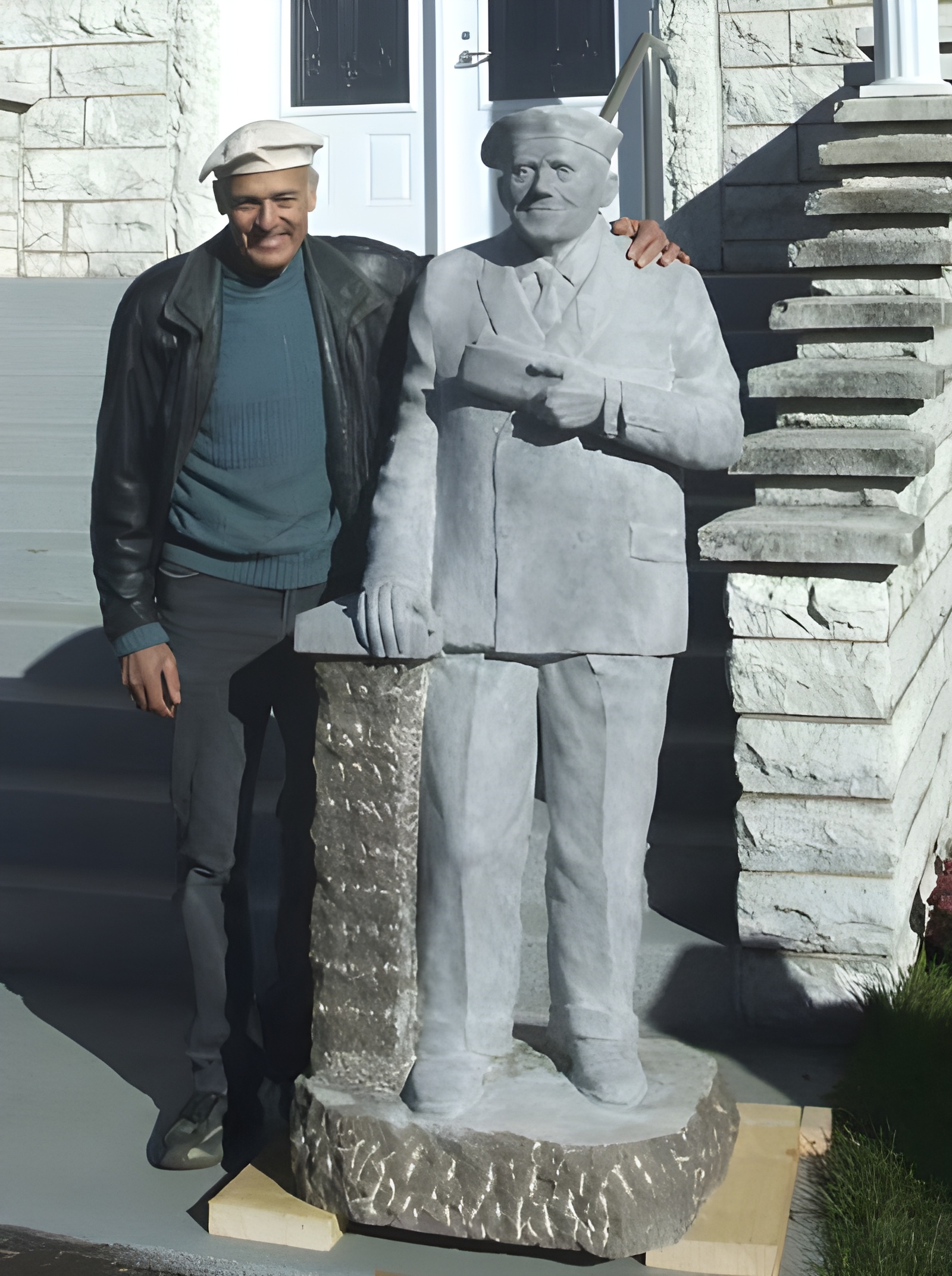 Statue de Louis Even par Robert Roy